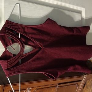 Beautiful maroon sleeveless tank, very dressy